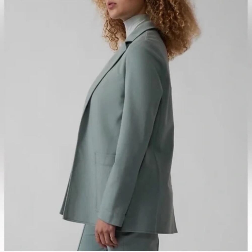Athleta Eastbound Minimalist Seafoam Sage Green Open Front Blazer Women’s Size 4 - Picture 2 of 13